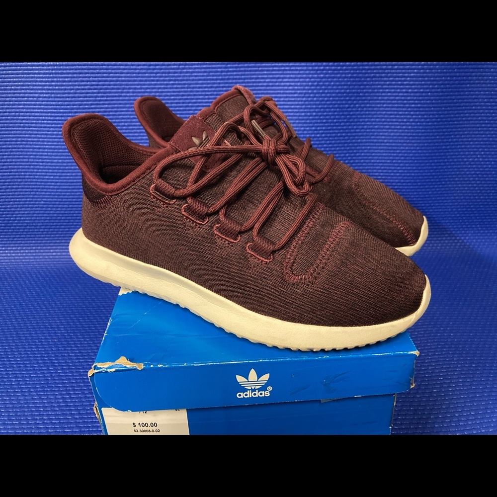 SOLD‼️ Adidas Tubular Shadow “Maroon” (Wmns)